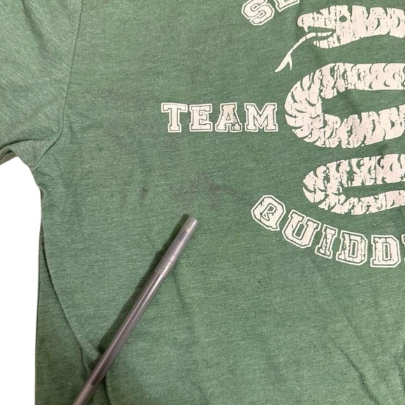 Universal Studios Wizarding World of Harry Potter Slytherin Quidditch T-Shirt M - Picture 5 of 8